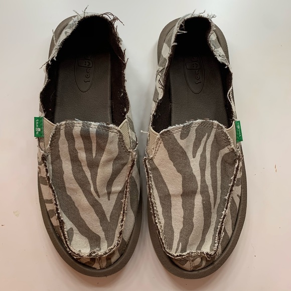 Sanuk Shoes - Women’s Zebra Sanuks